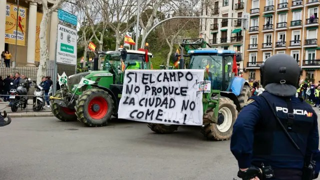 Sector agroganadero se toma las calles de Madrid con una tractorada