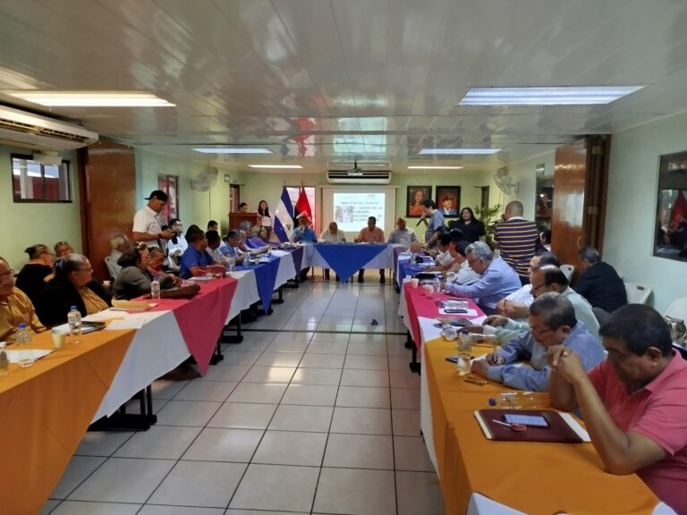 Avanzan negociaciones del Salario Mínimo