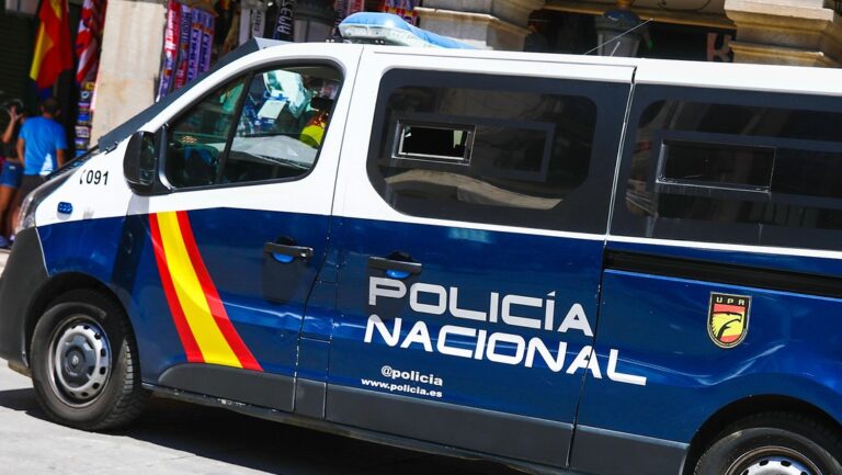 Dos influencers son detenidos por drogar y violar a menores