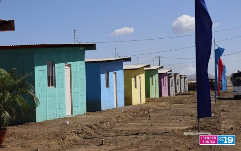 ALMA entrega 100 viviendas en la urbanización Caminos del Río