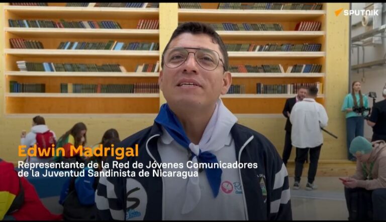 “Las juventudes del mundo estamos con Rusia”, afirmó a Sputnik Edwin Madrigal