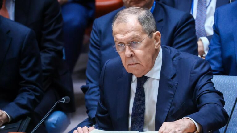Lavrov destaca implicación directa de Occidente en conflicto ucraniano