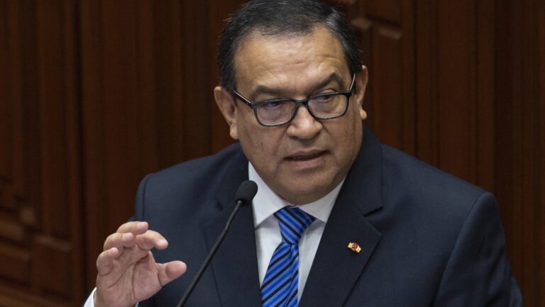 Por supuesta corrupción la fiscalía investiga al primer ministro de Perú