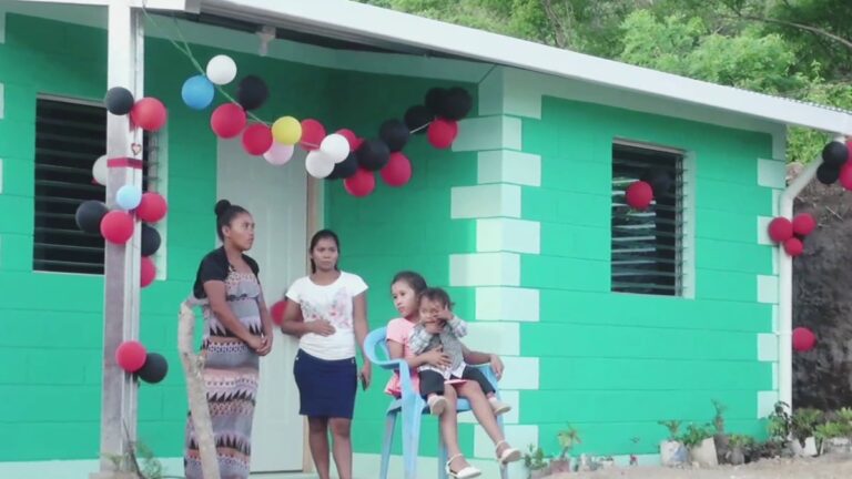 Familias de Somoto reciben vivienda digna