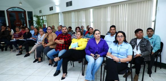 Destacan protagonismo de la mujer durante conversatorio en AN