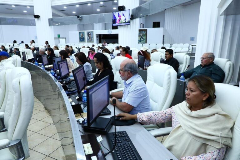 Parlamento analiza Ley General de Telecomunicaciones Convergentes