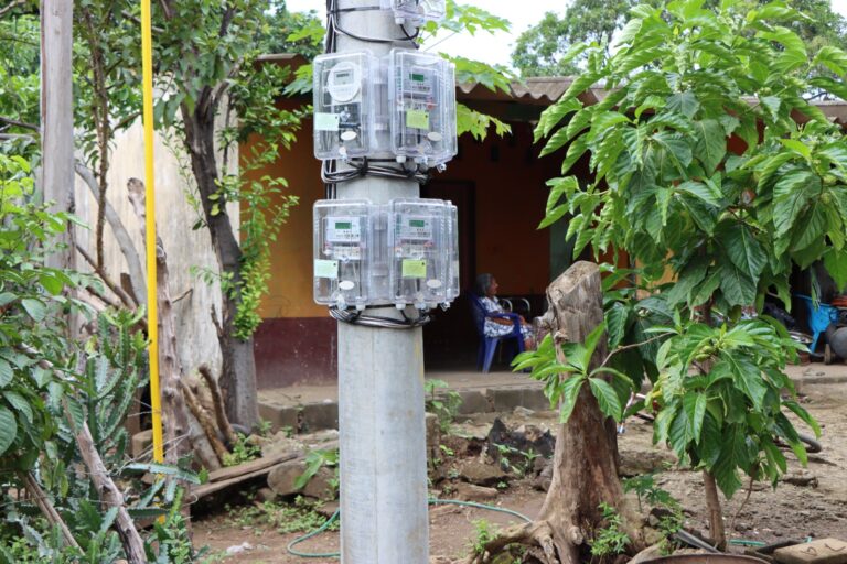 Más familias de Matagalpa cuentan con energía eléctrica