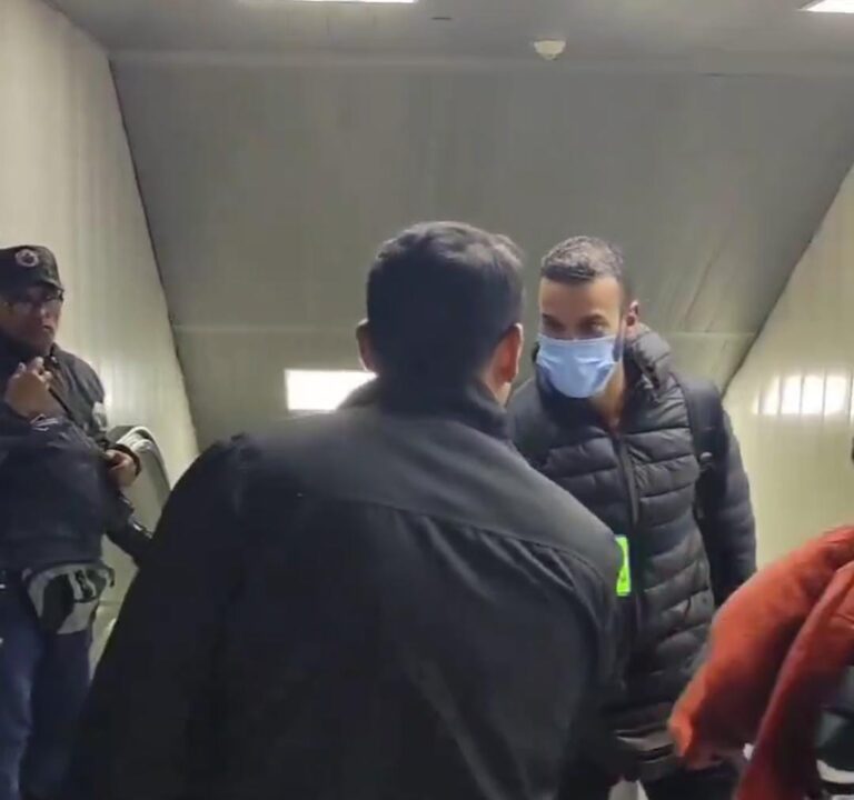 Regresan 80 venezolanos a su país