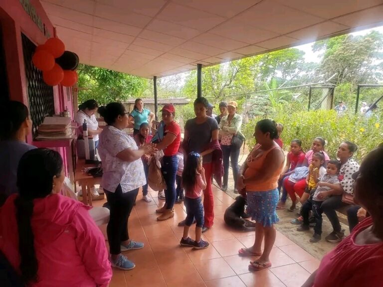 Especialistas brindan atención a familias de Santo Domingo –Chontales