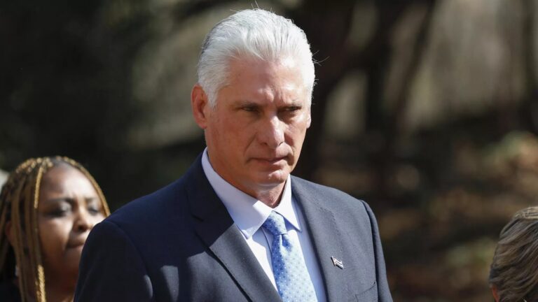 EEUU se aprovecha de situaciones internas de Cuba señala Díaz-Canel