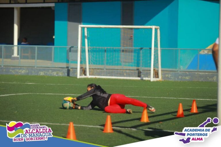 Academia de Porteros Leones Azules tiene abiertas sus inscripciones