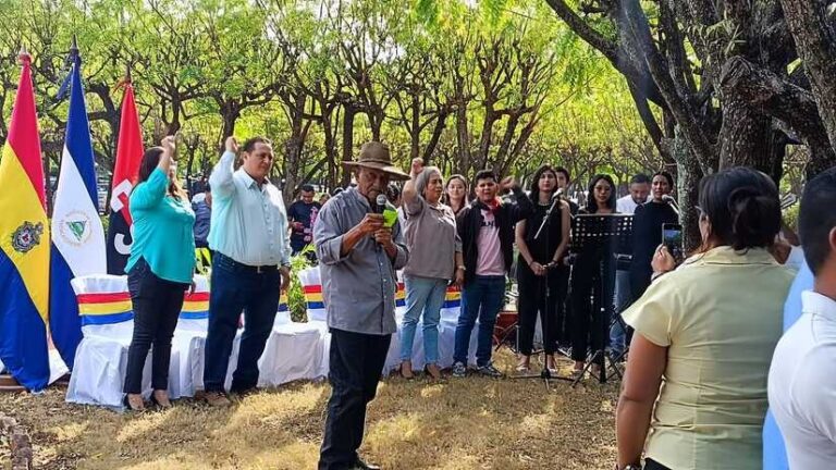 UNAN-Managua rinde homenaje a 44 años de la Gran Cruzada Nacional de Alfabetización