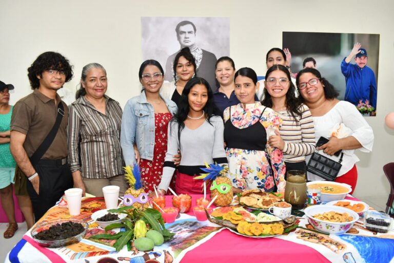 Unos 200 estudiantes participaron en el Festival Tecnológico de Verano 2024