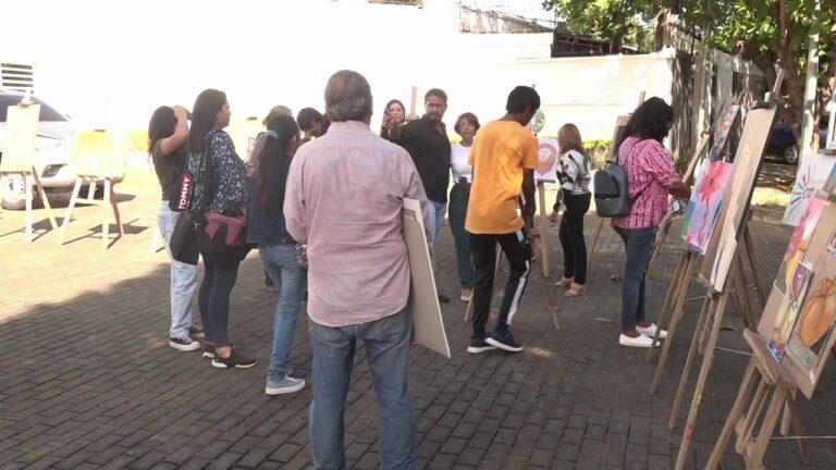 Estudiantes de Casas de Cultura de Managua presentan ilustres pinturas