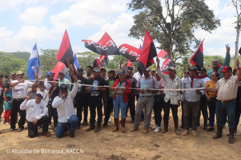 Inauguran 3.4 kilómetros de Camino Productivo en Bonanza