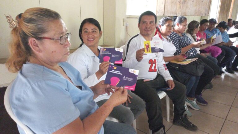 Ministerio de la Mujer sostiene encuentro con servidores públicos de San Marcos-
