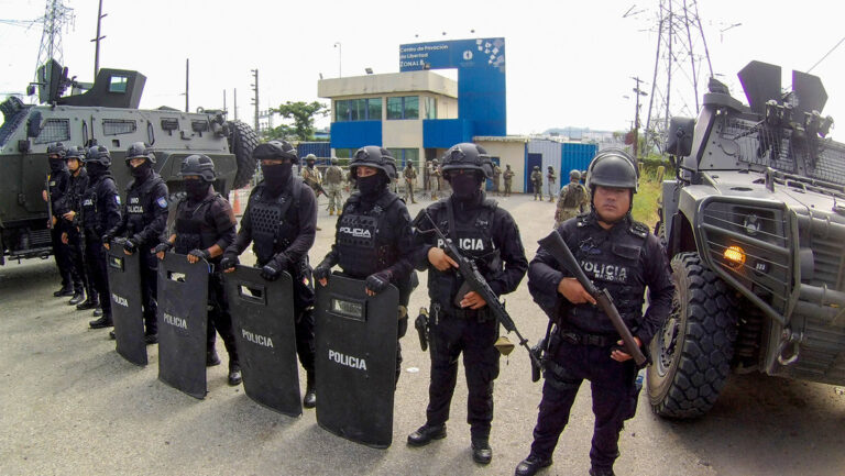 Ministra del Interior de Ecuador explica a la AN asalto en la embajada de México