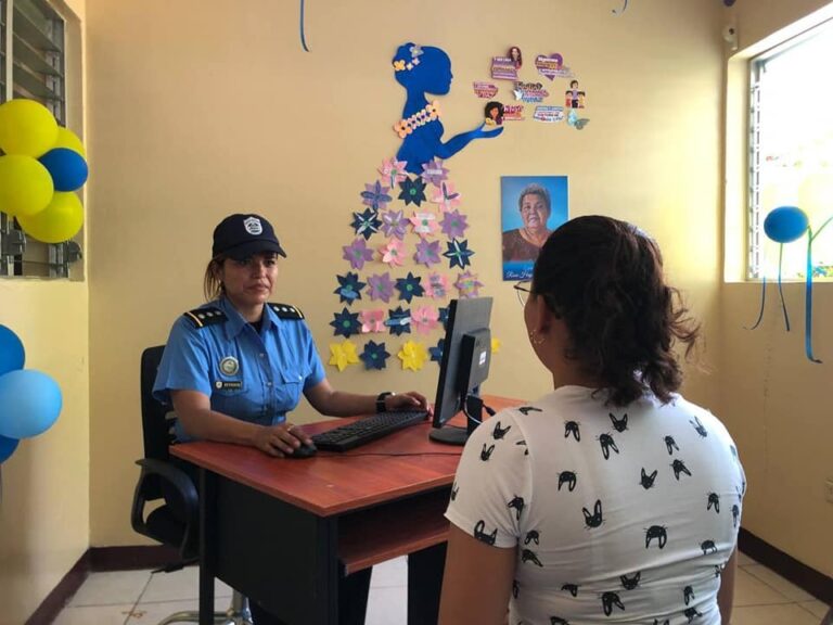 Inauguran segunda Comisaria de la Mujer en la Mina el Limón