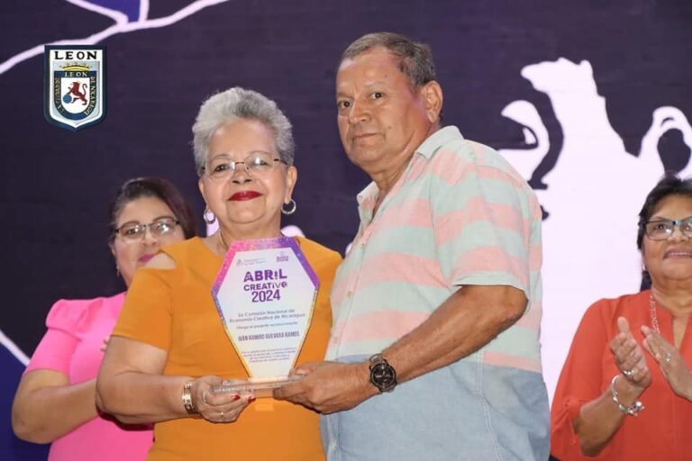 Entrega de reconocimientos y un derroche cultural en celebración al Día Mundial del Arte