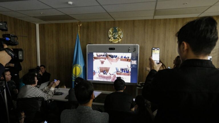 Autoridades kazajas aprobaron una ley contra la violencia doméstica