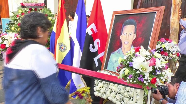 León conmemora paso a otro plano de vida al chino héroe de la paz