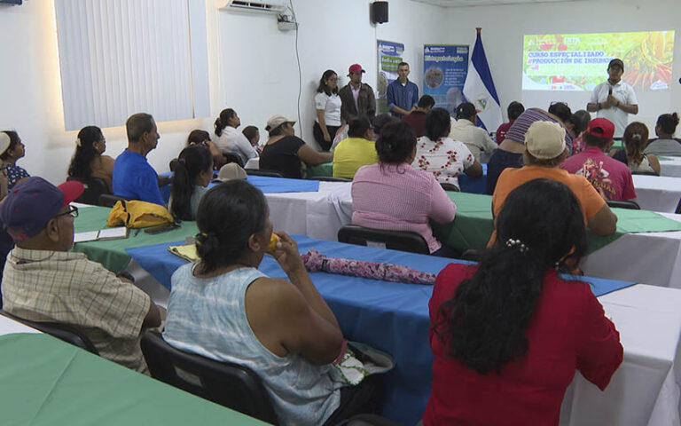 INTA capacita a productores sobre la Producción de Insumos para la Nutrición