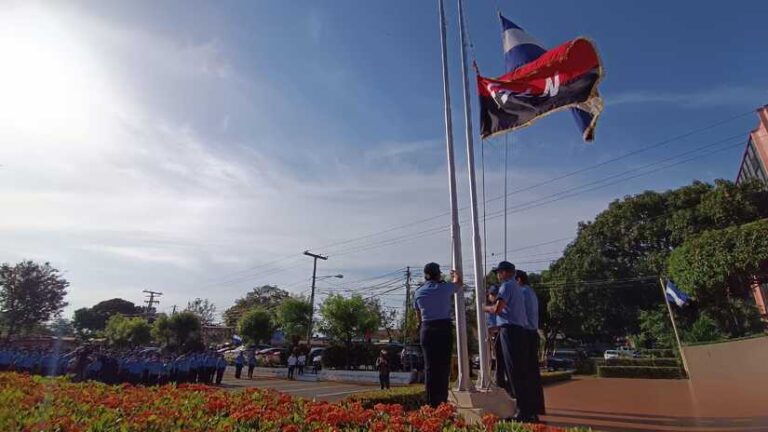 Policía Nacional rinde homenaje al comandante Tomás Borge Martínez