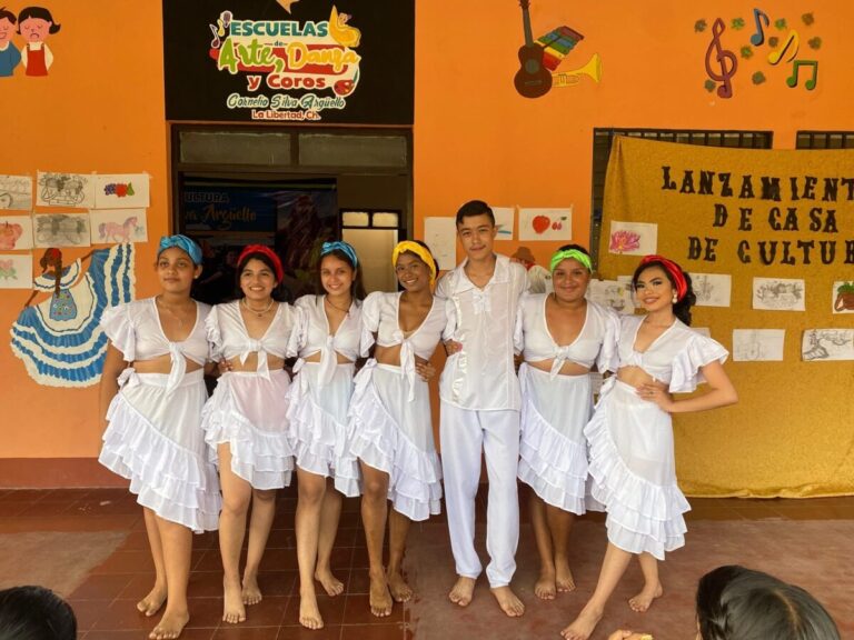 Ejecutan obras de mejoramiento en Casa de la Cultura en La Libertad