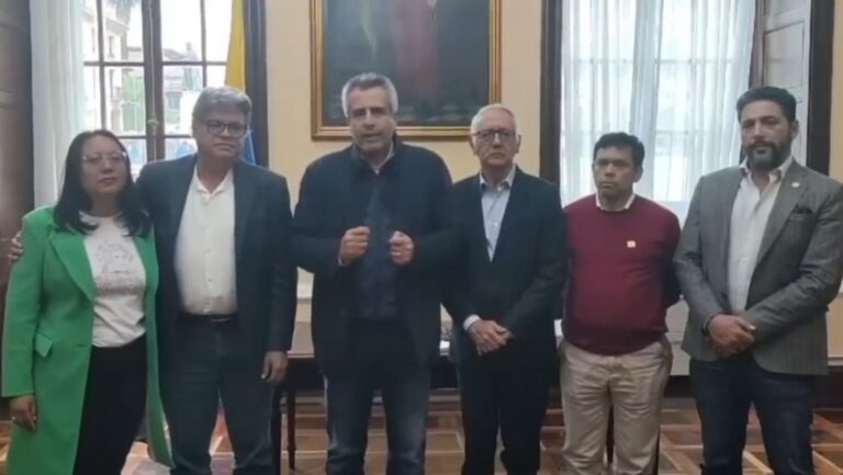Retiran del Senado reforma de la salud del presidente Petro