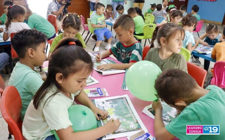 Marena realiza actividad ambiental con niños de CDI