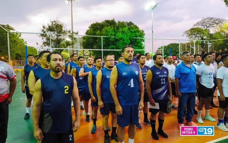 Inauguran I Liga de Voleibol Institucional en el Parque Luis Alfonso Velásquez Flores