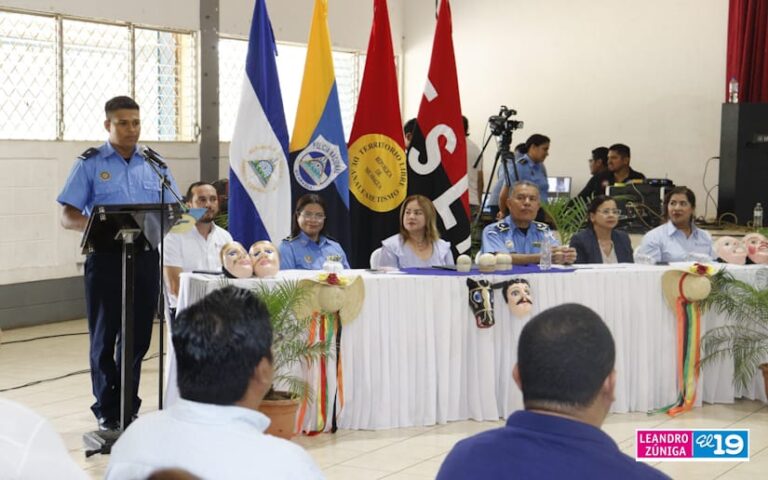 Celebran el I aniversario de Instituto de Secundaria en Línea “Georgino Andrade”
