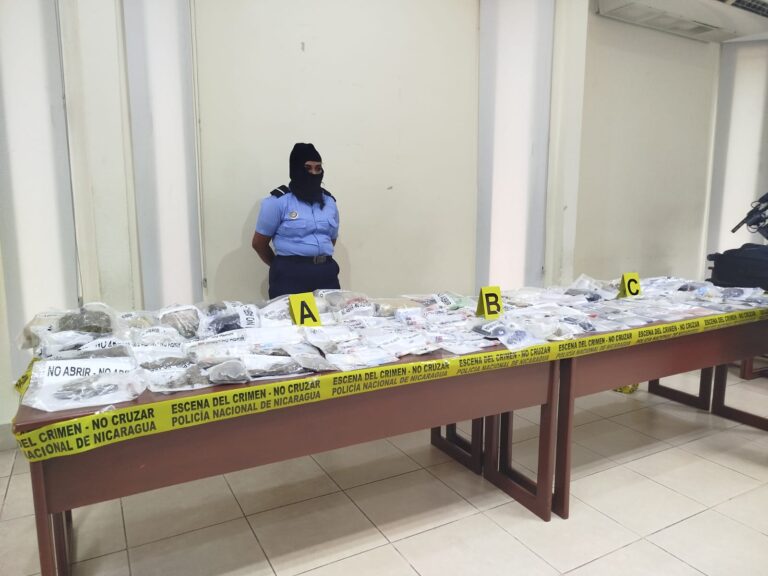 Policía Nacional captura a 28 sujetos, incluyendo a un parricida