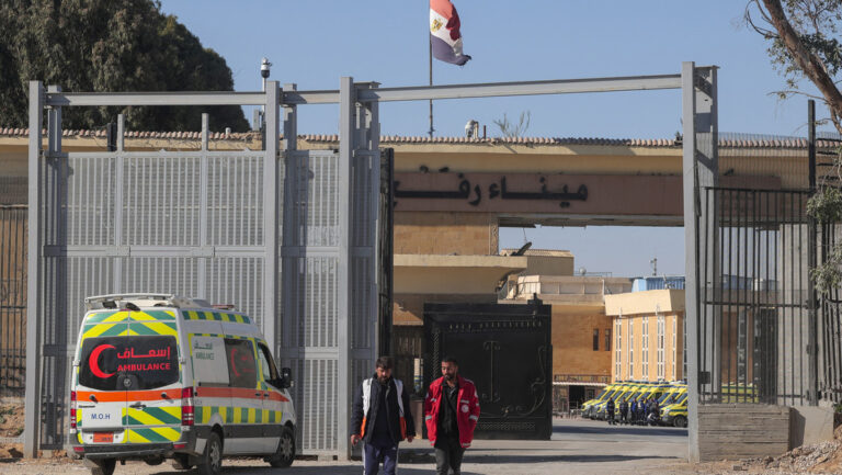 Muere militar egipcio tras intercambio de disparos con las FDI en Rafa