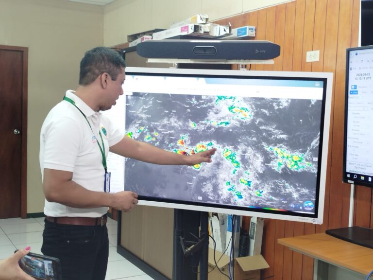 Dos ondas tropicales generarán lluvias esta semana