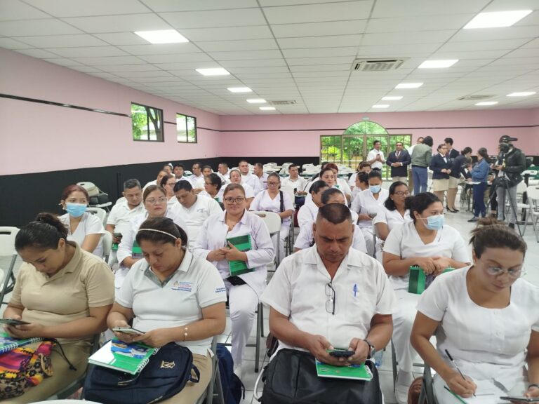 Inicia Diplomado para jefes de enfermería en Bloque Quirúrgico