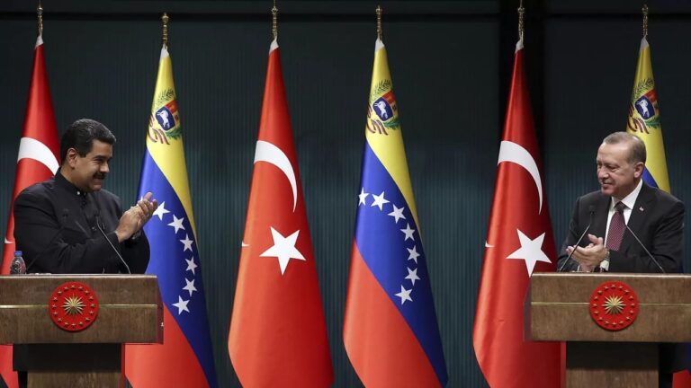 Turquía y Venezuela firman importantes acuerdos