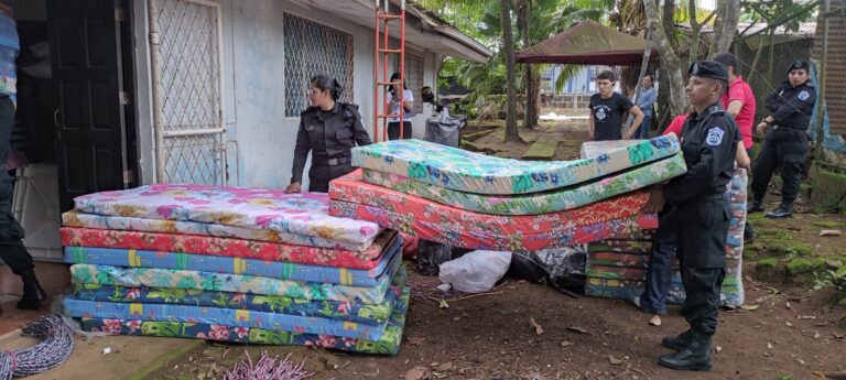 Envían avituallamiento a Bodegas de Nueva Guinea