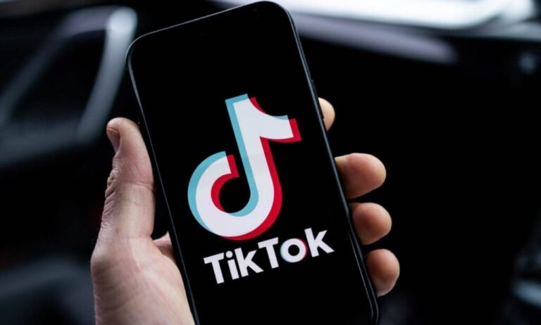 Bloque a su novio de TikTok porque no la seguía en la plataforma