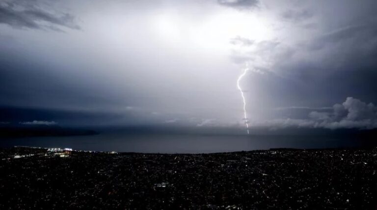 Se pronostica un ambiente caluroso y lluvias en el país