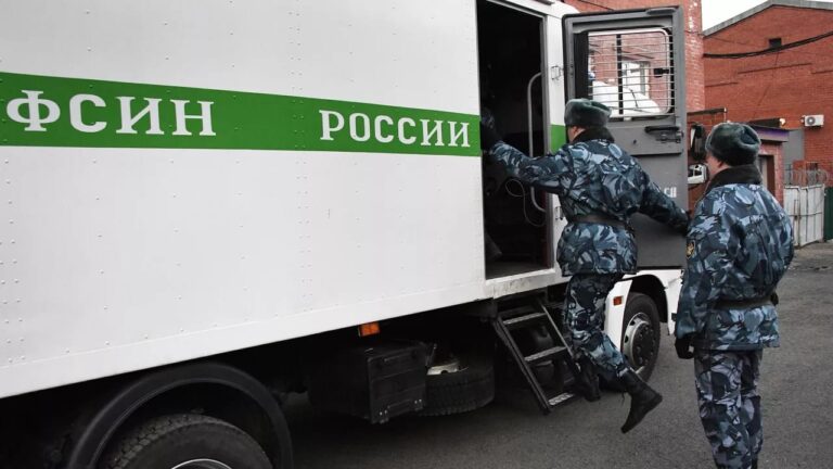 Fuerzas especiales rusas neutralizan a terrorista que tomaron rehenes en una prisión