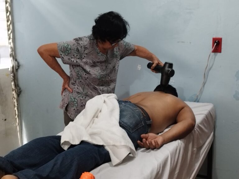 Brindan atención en medicina alternativa a personas con adicciones