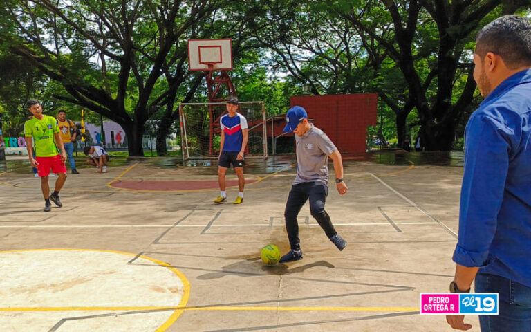 Estudiantes de la UNAN-Managua participan en jornada deportiva