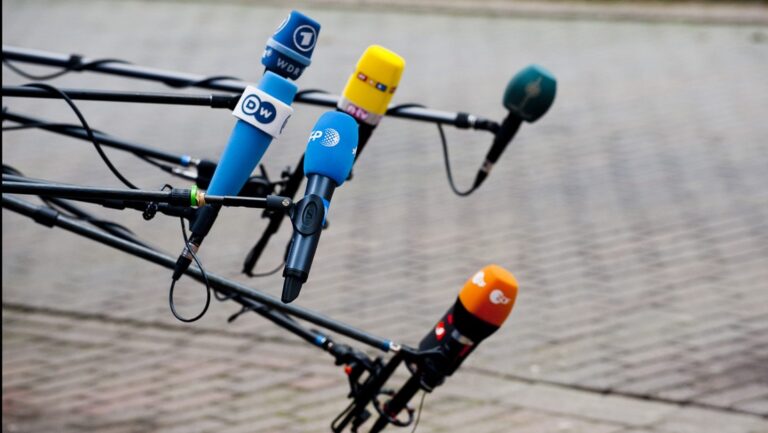 Rusia impone restricciones a la emisión de 81 medios