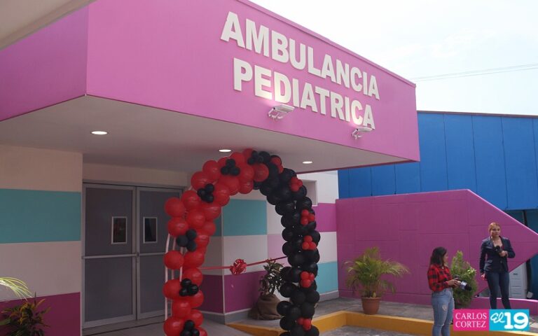 Inauguran obras de remozamiento en el Área de Emergencia Pediátrica del Hospital Alemán