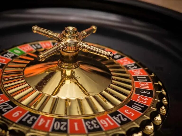 Muere de un infarto al ganar 4 millones de dólares