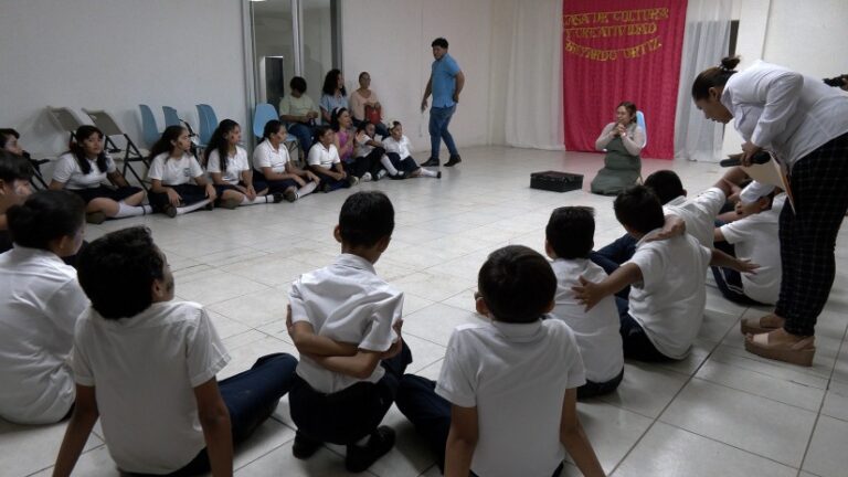 Realizan festival infantil con niños y niñas del colegio República de Cuba