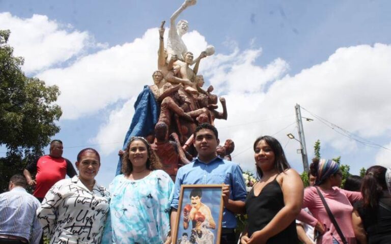 ALMA rinde homenaje al Tricampeón Mundial Alexis Argüello
