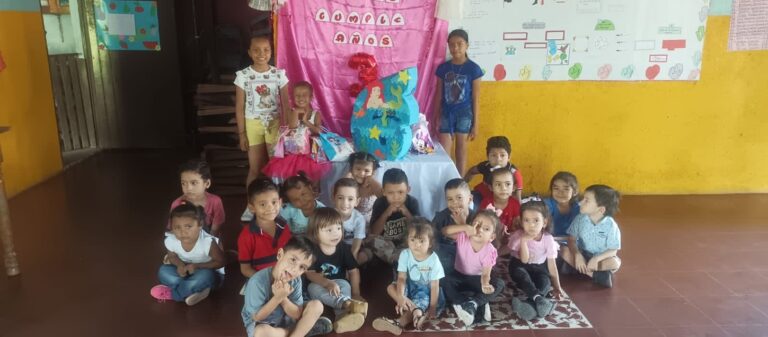 Niños del CDI de Juigalpa disfrutan de una mañana creativa