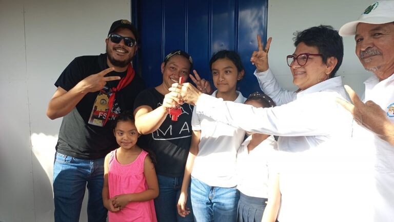 Cinco familias reciben su nueva vivienda digna gracias al Gobierno Sandinista